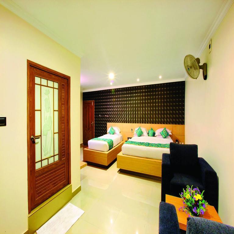 Holiday Hill Hotel & Suites Sultan Bathery Exterior photo